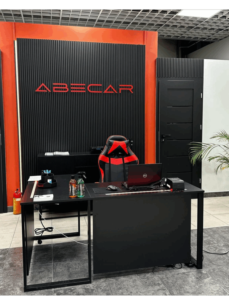 Projekt sklepu motoryzacyjnego ABEcar w Galerii Olimp w Lublinie – MiZart Design