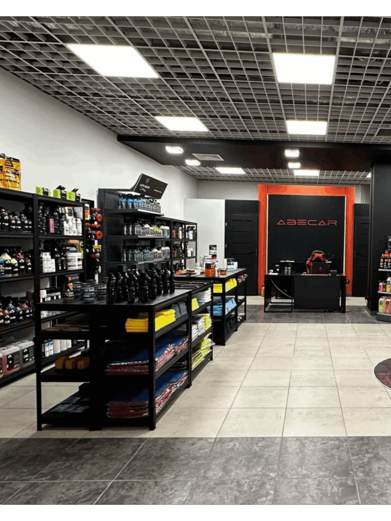 Projekt sklepu motoryzacyjnego ABEcar w Galerii Olimp w Lublinie – MiZart Design