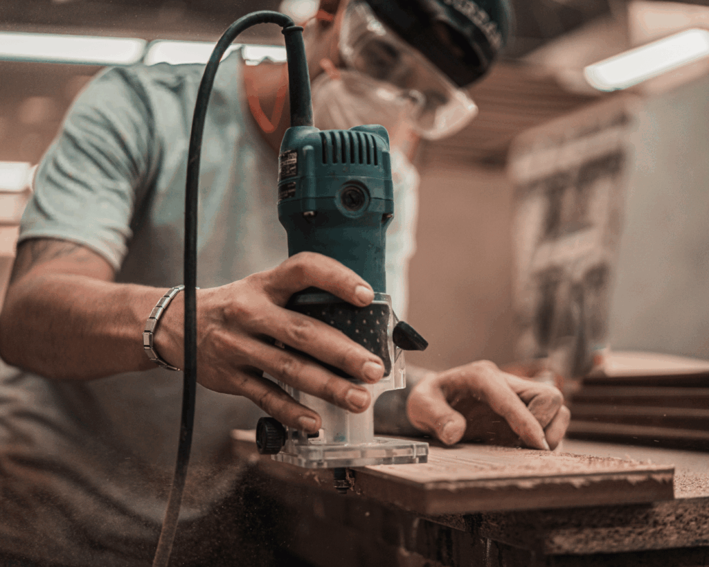 Lokalni stolarze, meble na wymiar do łazienki