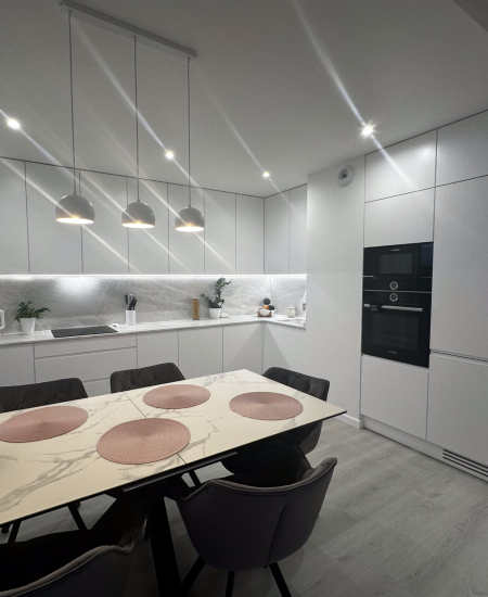Projekt wnętrza glamour – realizacja MiZart Design w Lublinie